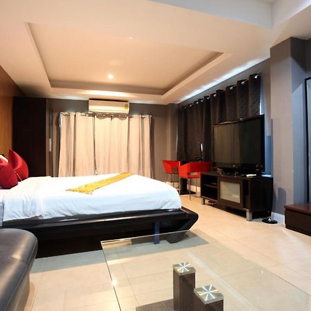 Del Mar Rooms Pattaya Esterno foto